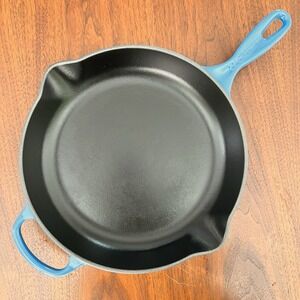 Le Creuset Signature Enameled Cast Iron 11.75" Skillet Marseille Blue Great Cond